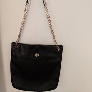 Black chain Tory Burch purse